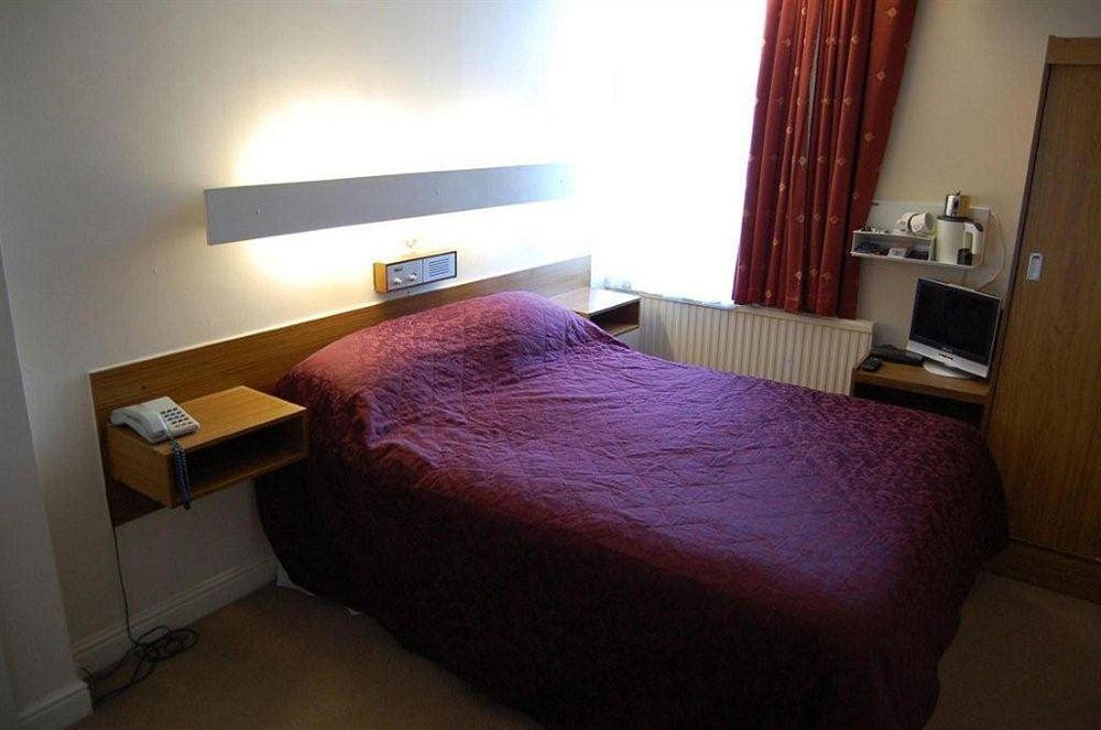 Cheshire Hospitality Ltd T\/A Lennox Lea Studios & Apartments Sale Extérieur photo