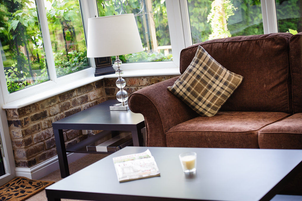Cheshire Hospitality Ltd T\/A Lennox Lea Studios & Apartments Sale Extérieur photo