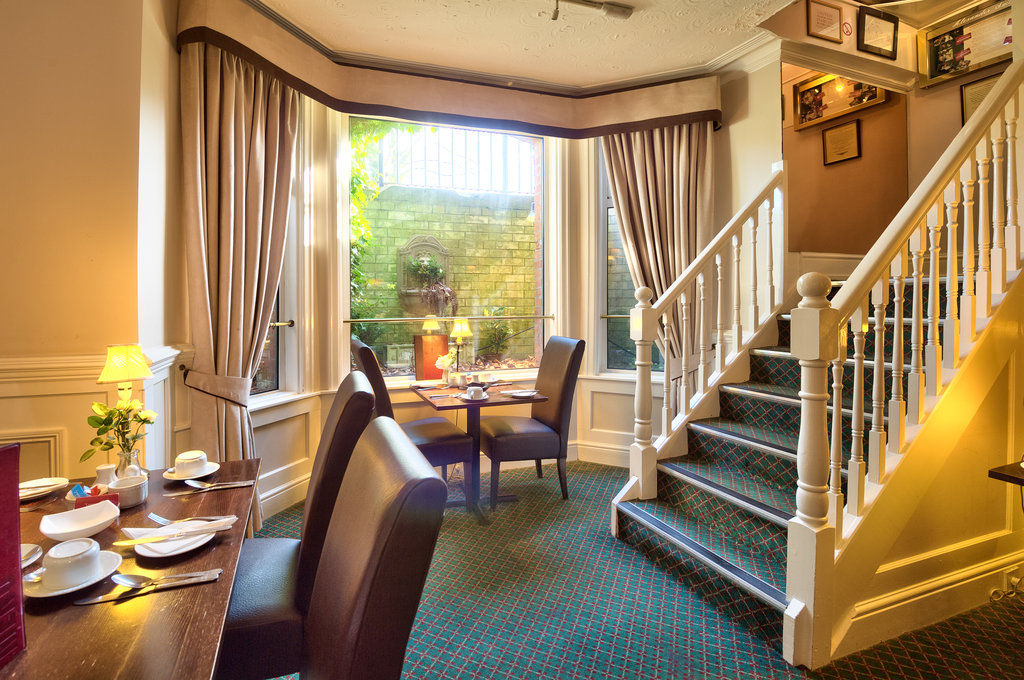 Cheshire Hospitality Ltd T\/A Lennox Lea Studios & Apartments Sale Extérieur photo