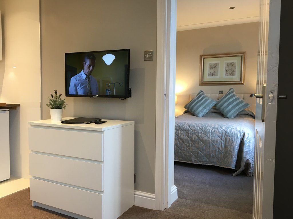 Cheshire Hospitality Ltd T\/A Lennox Lea Studios & Apartments Sale Extérieur photo