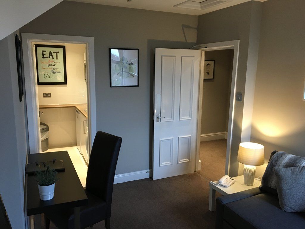 Cheshire Hospitality Ltd T\/A Lennox Lea Studios & Apartments Sale Extérieur photo