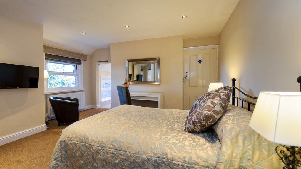 Cheshire Hospitality Ltd T\/A Lennox Lea Studios & Apartments Sale Extérieur photo