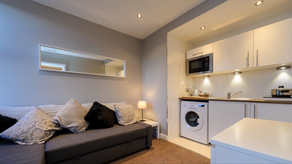 Cheshire Hospitality Ltd T\/A Lennox Lea Studios & Apartments Sale Extérieur photo